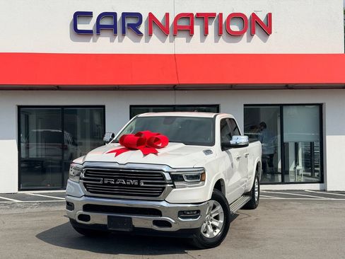 Used 2019 RAM 1500 Laramie AWD/4WD image 2