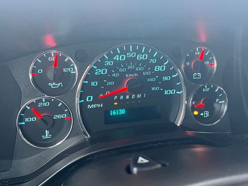 Used 2024 Chevrolet Express 2500 w/ Driver Convenience Package image 23