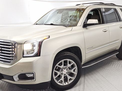 Used 2016 GMC Yukon SLT w/ Enhanced Security Package AWD/4WD image 6