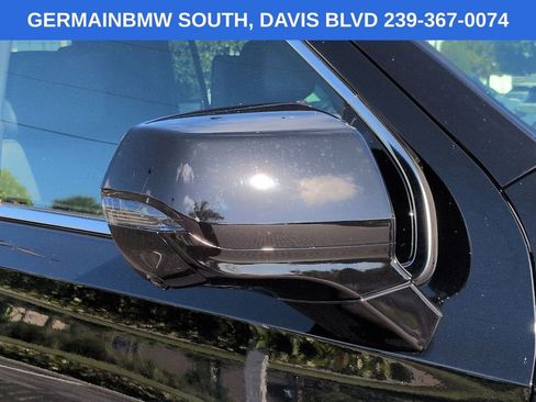 Used 2026 GMC Yukon XL Denali w/ Denali Reserve Package AWD/4WD image 13