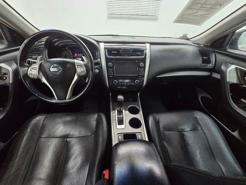 Used 2013 Nissan Altima 3.5 SL w/ Technology Pkg FWD image 14