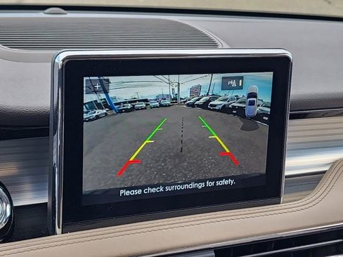 Used 2022 Lincoln Corsair Standard w/ Equipment Group 101A image 31