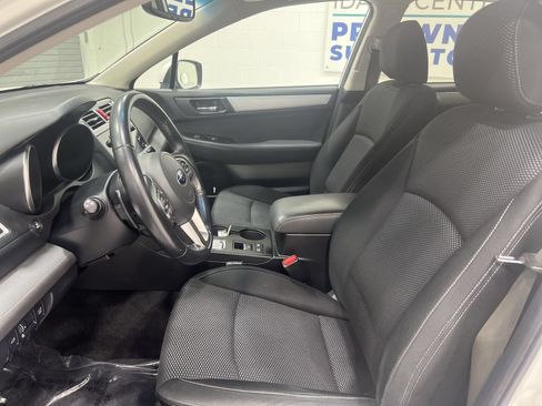 Used 2015 Subaru Outback 2.5i Premium AWD/4WD image 11