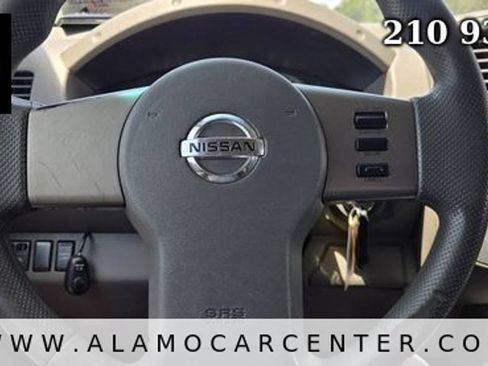 Used 2012 Nissan Frontier SV AWD/4WD image 36