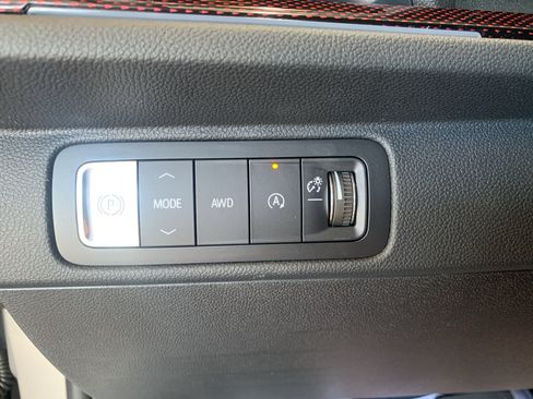 New 2026 Chevrolet Traverse Z71 w/ Driver Confidence Package AWD/4WD image 31