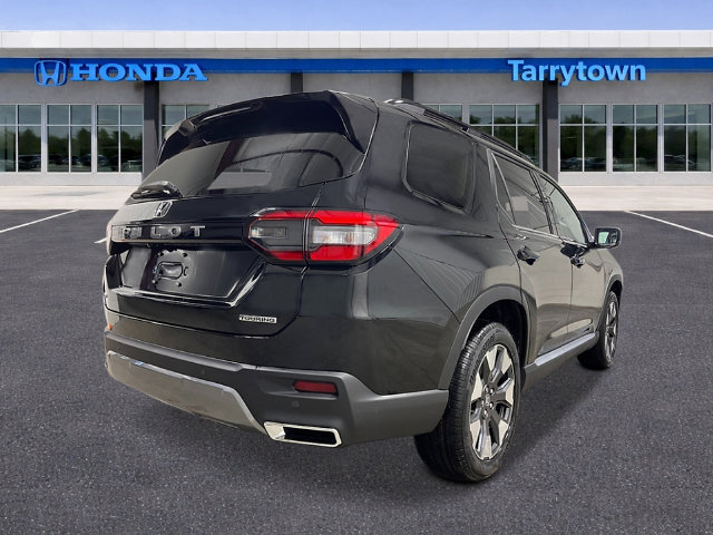 New 2026 Honda Pilot Touring image 7