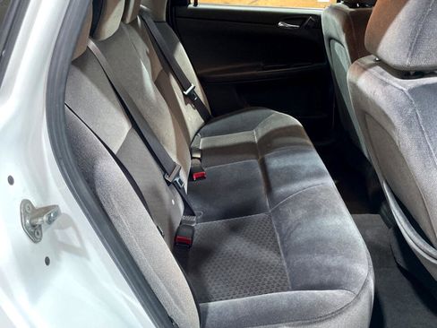 Used 2011 Chevrolet Impala LT image 15