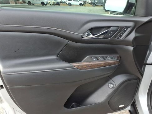 Used 2020 GMC Acadia Denali w/ Trailering Package image 16