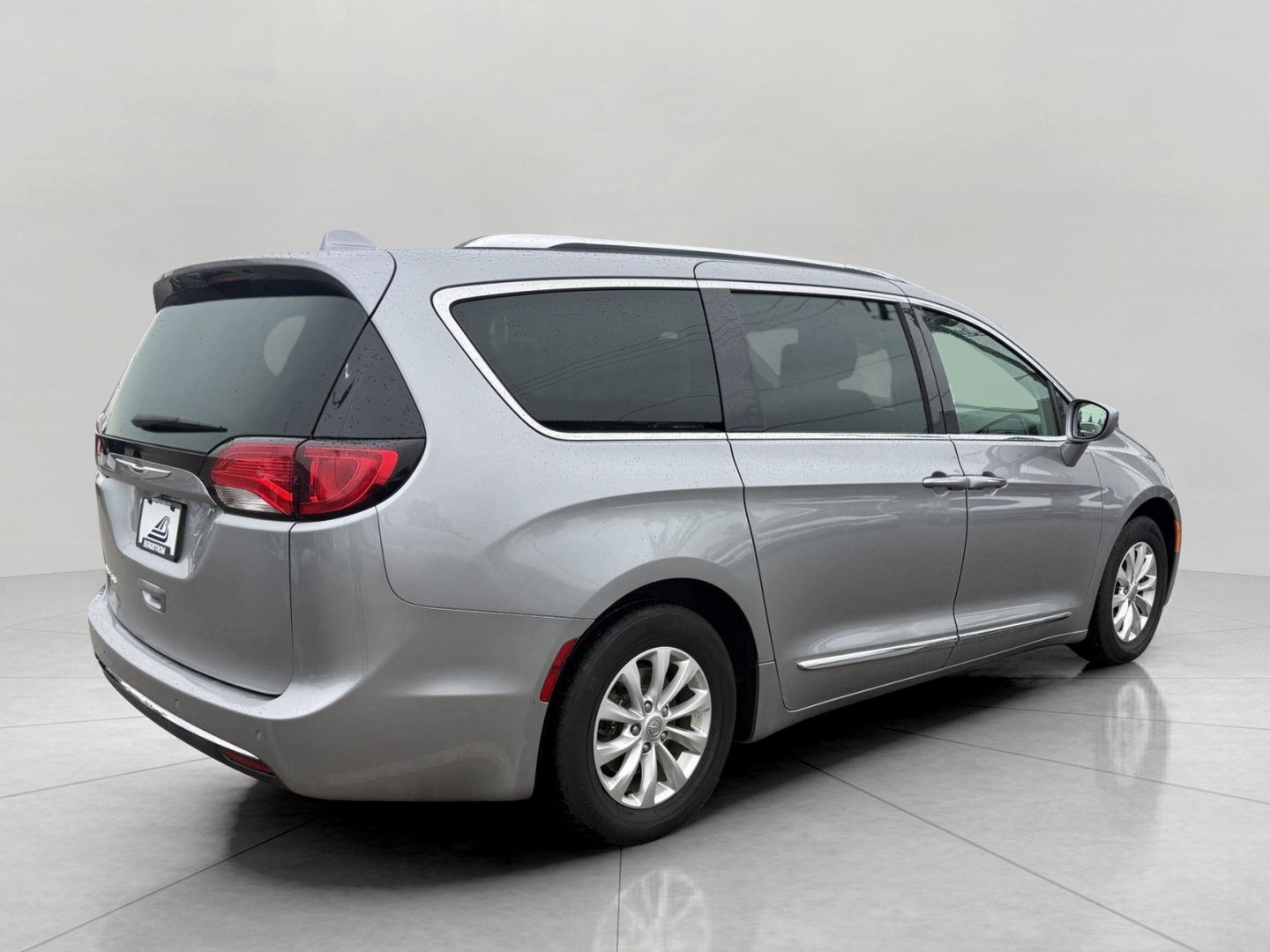 Used 2018 Chrysler Pacifica Touring-L Plus FWD image 13
