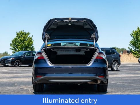 Used 2022 Toyota Camry LE FWD image 10
