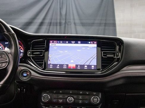 Used 2023 Dodge Durango GT image 28