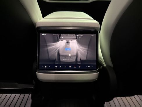 Used 2023 Tesla Model X image 27