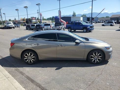 Used 2018 Chevrolet Malibu LT w/ True North Edition FWD image 5