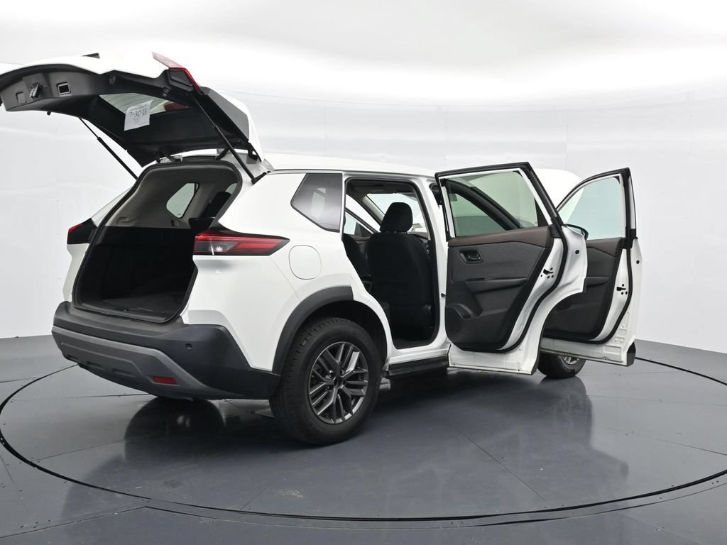 Used 2023 Nissan Rogue S FWD image 38