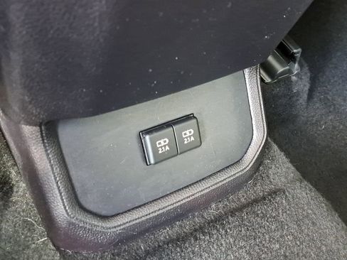 Certified 2020 Toyota Highlander XLE image 11