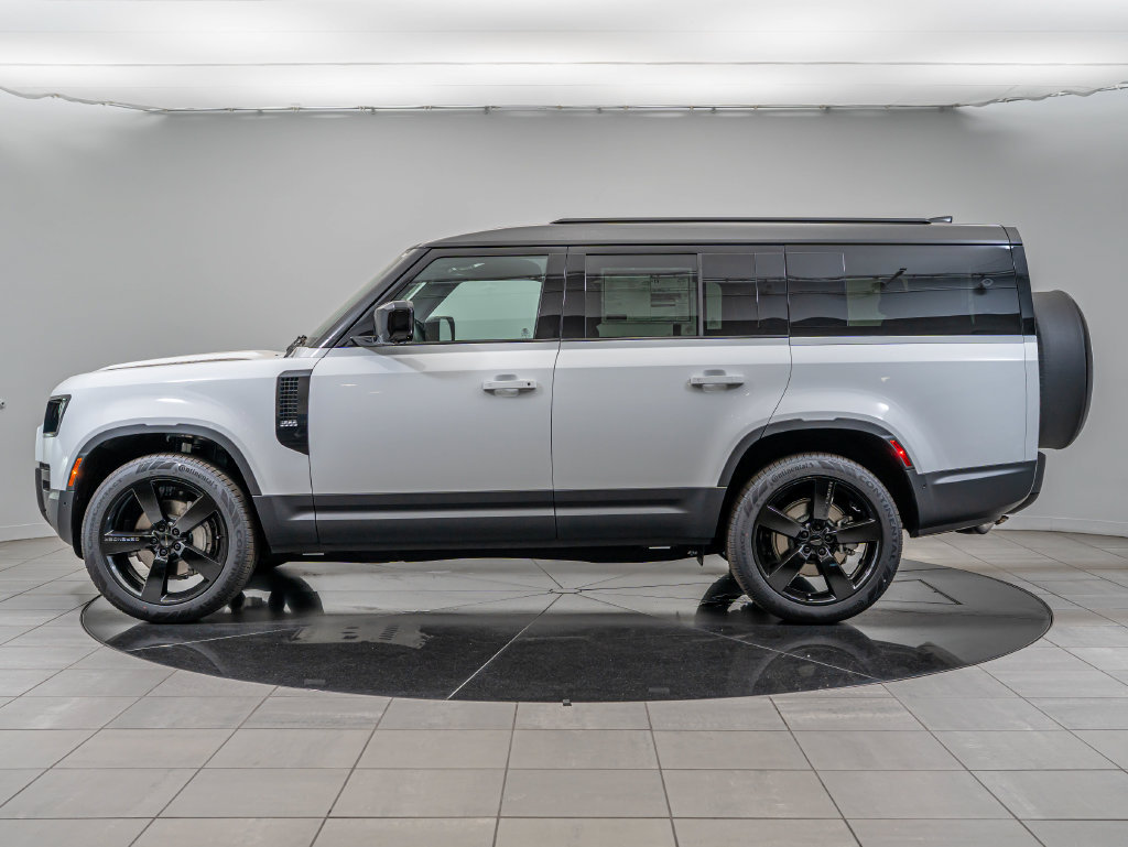New 2026 Land Rover Defender 130 S AWD/4WD image 5