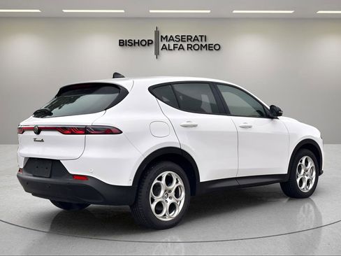 Used 2024 Alfa Romeo Tonale Sprint AWD/4WD image 6