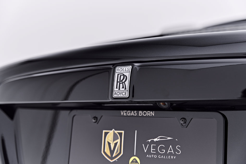 Used 2019 Rolls-Royce Dawn RWD image 28