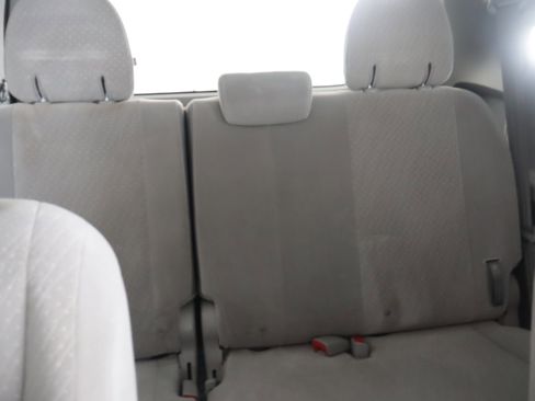 Used 2018 Toyota Sienna LE image 9