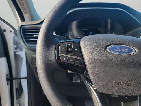 Used 2022 Ford Escape SEL AWD/4WD image 16