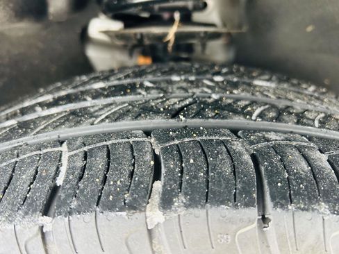 Used 2023 Lincoln Nautilus FWD w/ Premium Package image 41