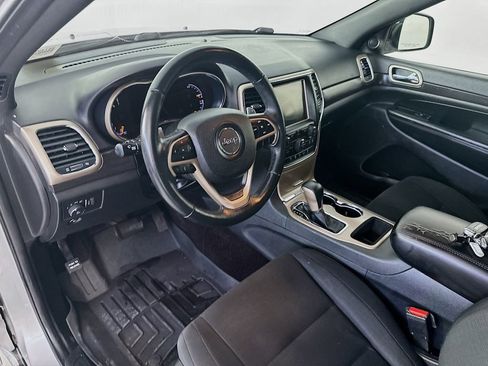 Used 2017 Jeep Grand Cherokee Laredo w/ Quick Order Package 23E image 30