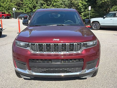Used 2025 Jeep Grand Cherokee L Laredo w/ Luxury Tech Group I RWD image 3