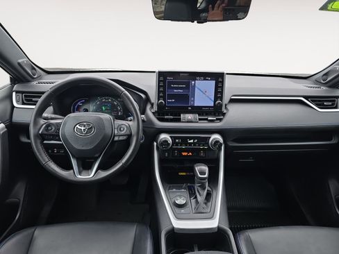 Used 2022 Toyota RAV4 XSE image 9