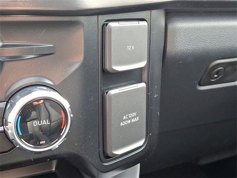 New 2026 Ford F250 Lariat w/ Black Appearance Package image 17