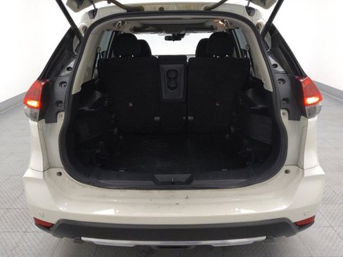 Used 2020 Nissan Rogue SV w/ Sun & Sound Touring Package FWD image 29