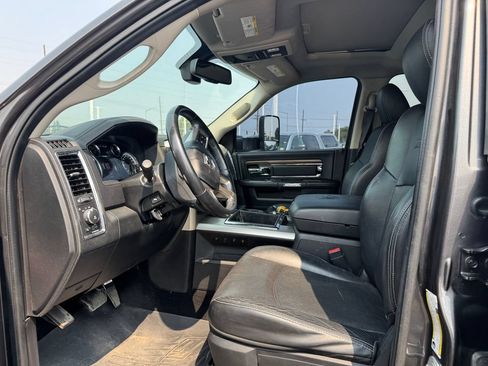 Used 2014 RAM 3500 Laramie AWD/4WD image 4