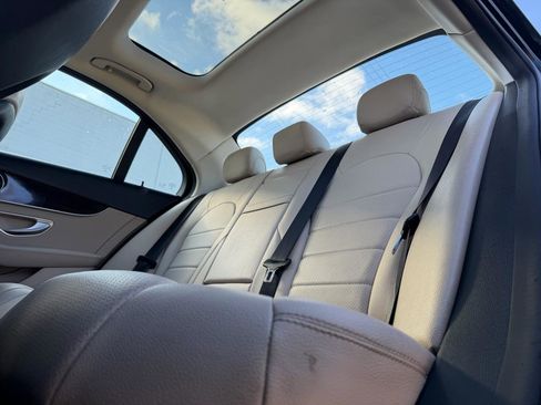Used 2017 Mercedes-Benz C 300 4MATIC Sedan image 9