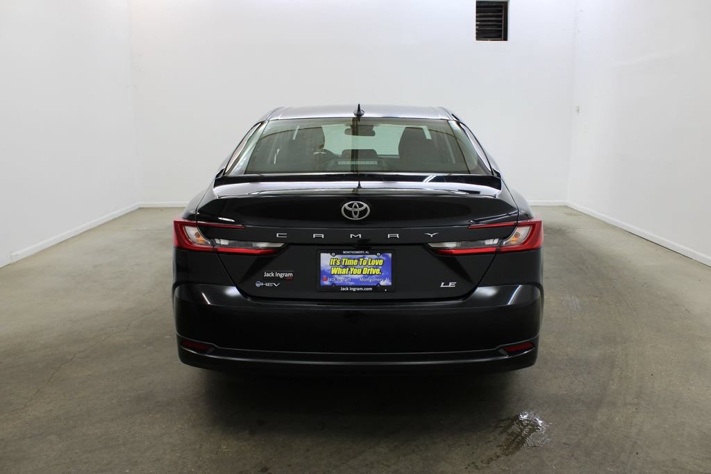 Used 2025 Toyota Camry LE FWD image 4