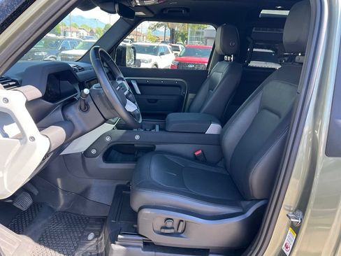Used 2023 Land Rover Defender 90 X-Dynamic SE AWD/4WD image 20