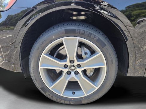 Used 2025 Audi Q5 2.0T Premium AWD/4WD image 10