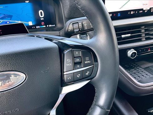 Used 2025 Ford Explorer Platinum w/ Ultimate Package AWD/4WD image 19