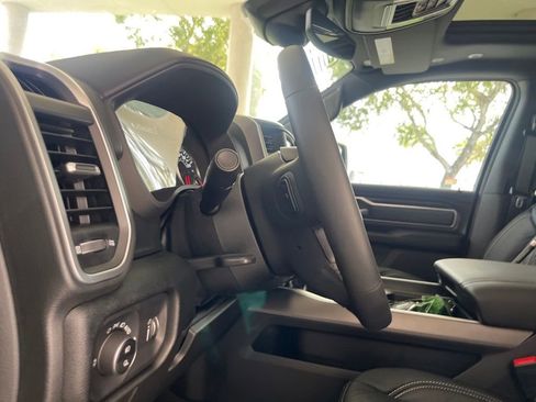 New 2022 RAM 1500 Big Horn image 36