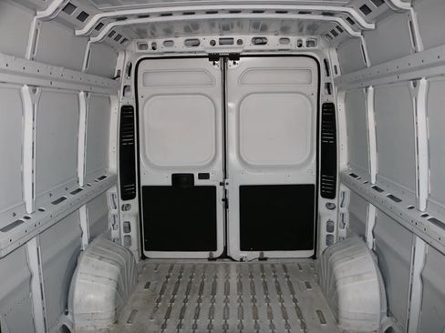 Used 2024 RAM ProMaster 2500 w/ Convenience Group FWD image 25