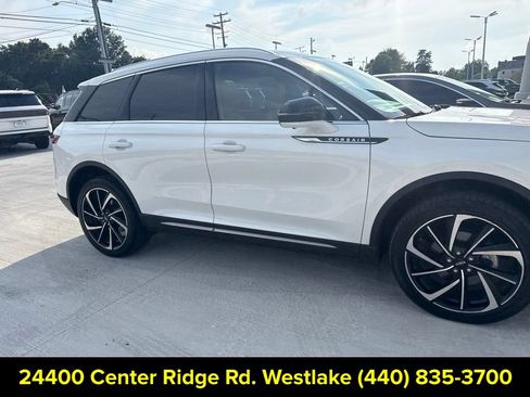 Used 2023 Lincoln Corsair Reserve w/ Equipment Group 201A AWD/4WD image 8