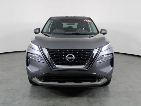 Certified 2022 Nissan Rogue SV FWD image 14