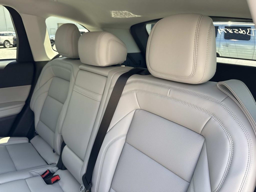 New 2026 Lincoln Nautilus Premier w/ Equipment Group 102A AWD/4WD image 14