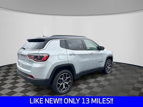 Certified 2026 Jeep Compass Limited AWD/4WD image 5