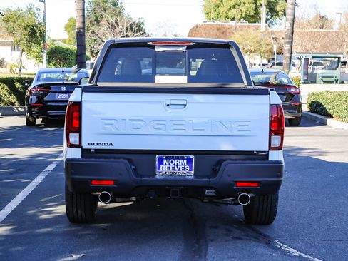 New 2025 Honda Ridgeline Black Edition image 7