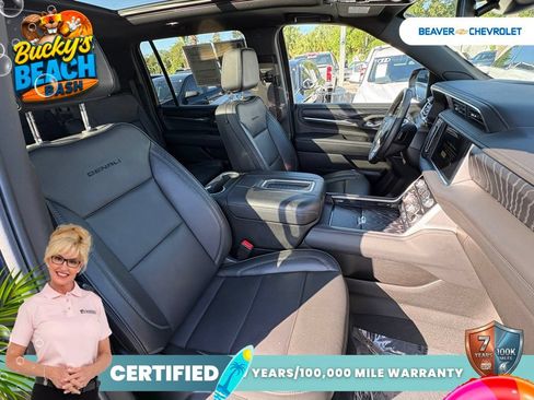 Used 2024 GMC Yukon XL Denali AWD/4WD image 24