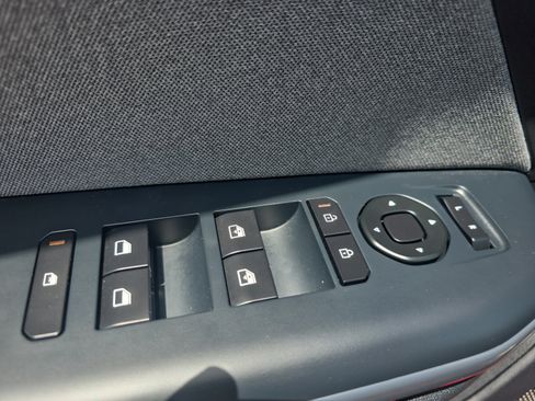 Certified 2025 Kia K4 EX FWD image 26