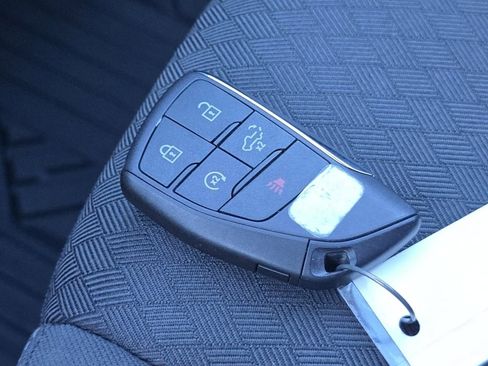 Used 2022 Chevrolet Silverado 1500 LT Trail Boss image 38