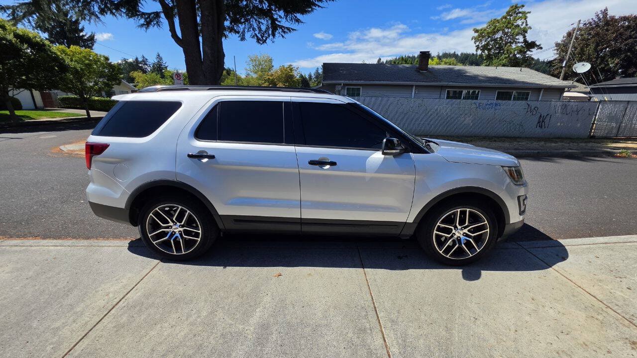 Used 2016 Ford Explorer Sport w/ Equipment Group 401A AWD/4WD image 4