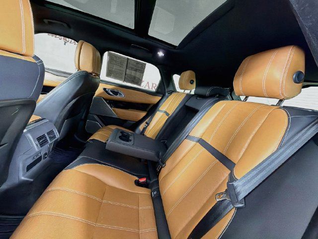 Used 2019 Land Rover Range Rover Velar R-Dynamic SE AWD/4WD image 30