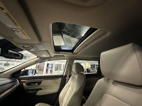 Used 2019 Honda CR-V Touring image 23