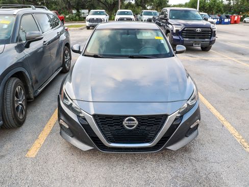 Used 2020 Nissan Altima 2.5 S FWD image 5